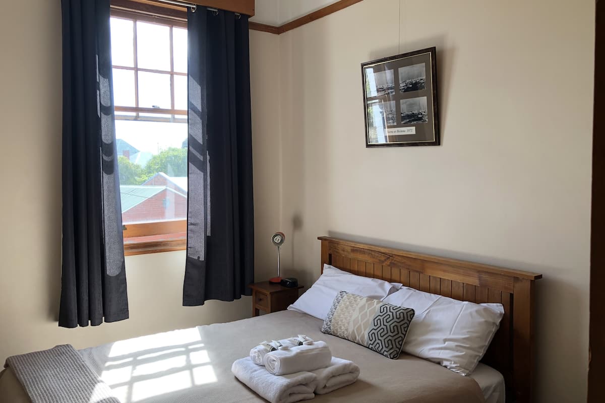Room 1-4 & 9 Basic Double Room | WiFi (free), individually decorated, individually furnished, bed sheets
