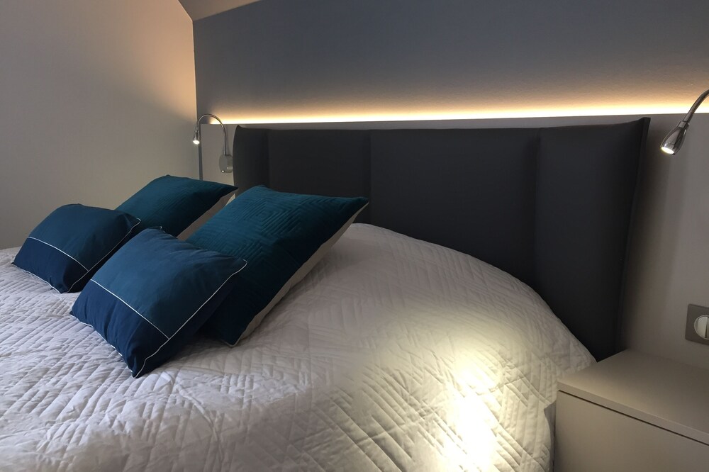 Charming 1 bedroom apartment ***