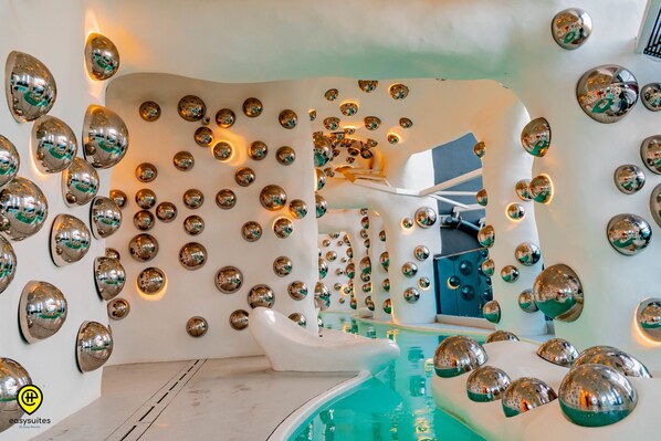 Indoor pool, outdoor pool - Arte Plus by Easy Suites (Ampang)