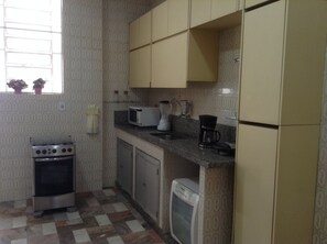 Kühlschrank, Herdplatte