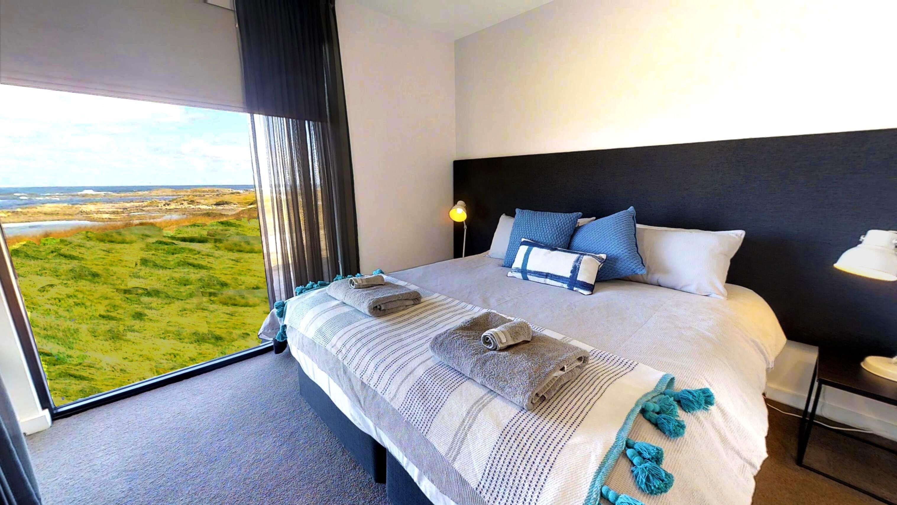 Luxury Accommodation — image 13