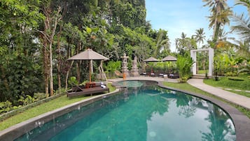 Outdoor pool, pool umbrellas