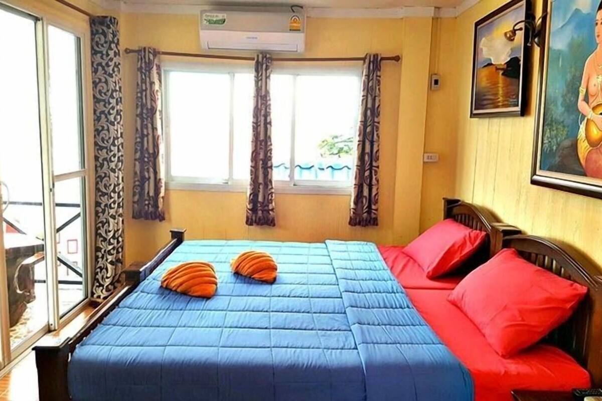 Family Bungalow | Free WiFi, bed sheets