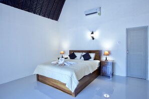 Deluxe Double or Twin Room - Kubu Artha Bungalow Nusa Penida (Penida Island)