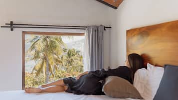 Panoramic Villa, Refrigerator & Microwave, Sea View (#1) | Beach/ocean view