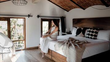 Panoramic Villa, Refrigerator & Microwave, Sea View (#1) | Premium bedding, minibar, in-room safe, individually decorated