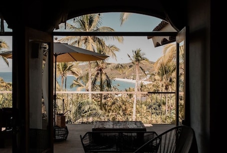 Panoramic Suite, Multiple Beds, Sea View (#2) | Beach/ocean view