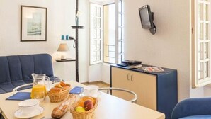 Dining - Résidence Le Palais de la Marine - Maeva Selection - Studio 3 People (Villefranche-sur-Mer)