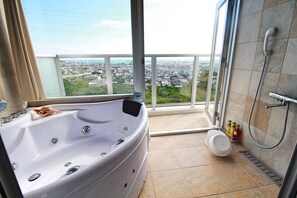Ferienhaus, 1 Schlafzimmer, Whirlpool, Meerblick | Whirlwanne
