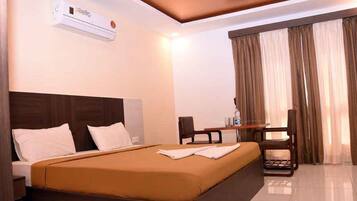 Desk, rollaway beds, free WiFi, bed sheets