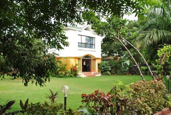 Khuôn viên nơi lưu trú