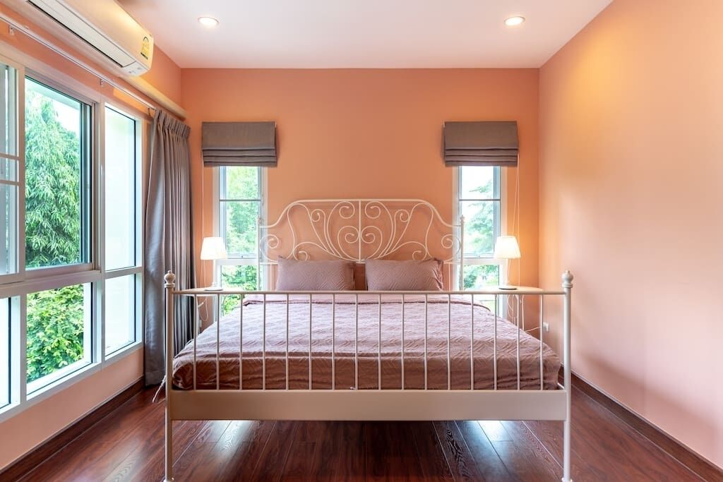 4 室のベッドルーム、WiFi (無料)