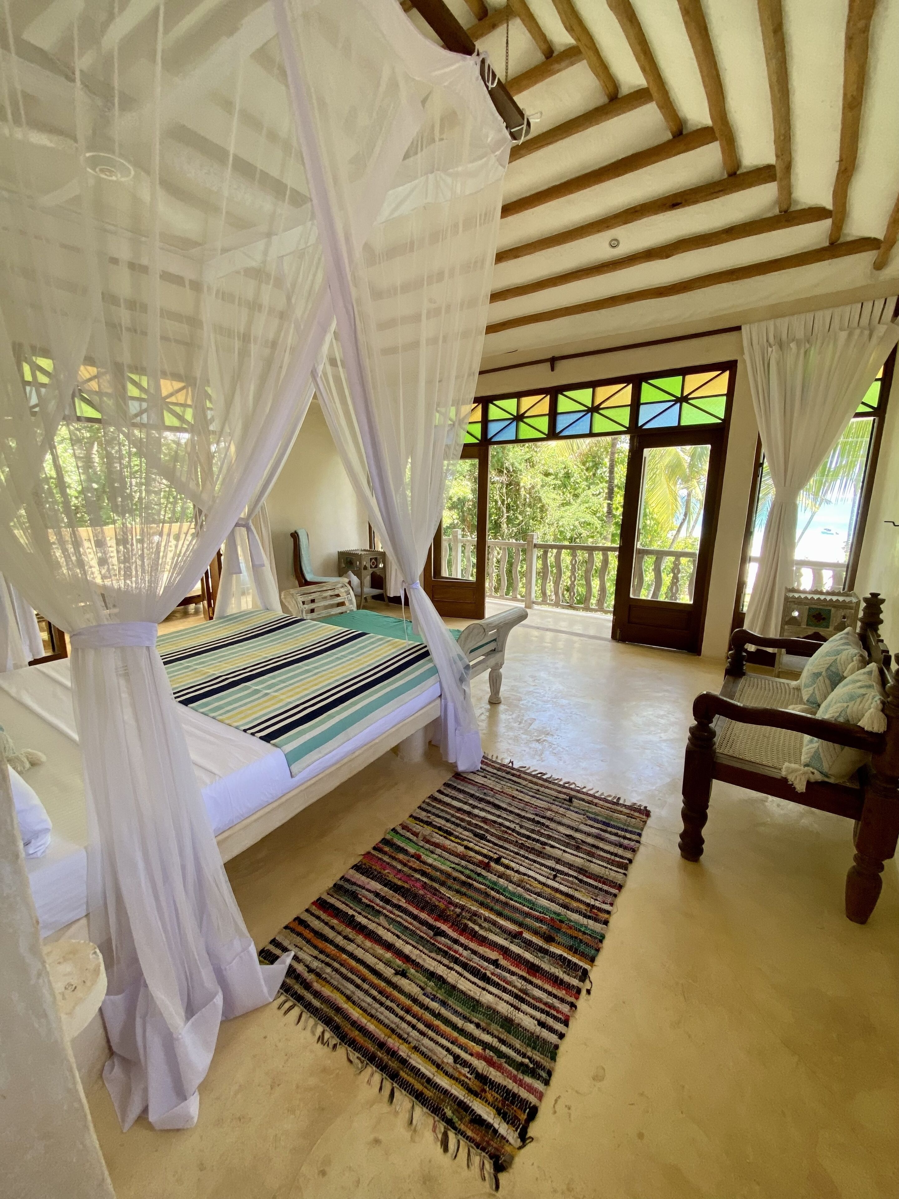 5 bedrooms, desk, iron/ironing board, free WiFi
