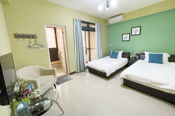 Wifi gratis y ropa de cama