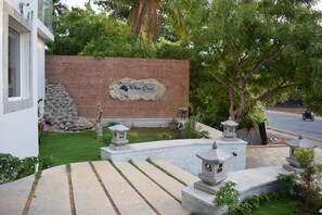 Property entrance - White Pearl Residency (Puducherry)