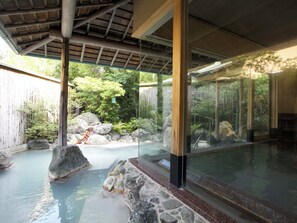 Hot springs - UNZEN HANZUIRYO (Unzen)