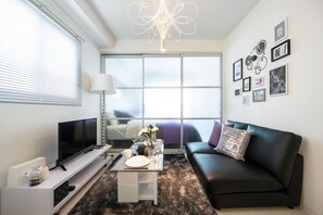 Apartment | Living area | Flat-screen TV - RELAX SPACE IN Nanba (Osaka)
