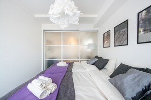 Apartment | Wohnbereich | Flachbildfernseher