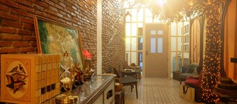 Hide and Seek Boutique Hometel