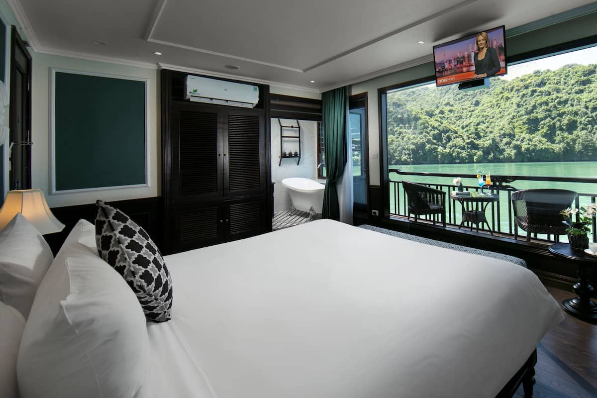 1 bedroom, minibar, in-room safe, desk