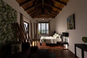 4 Schlafzimmer, Bügeleisen/Bügelbrett, kostenloses WLAN, Bettwäsche