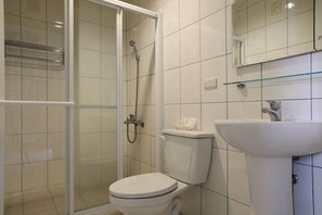 Bathroom shower - Koala's House (Puli)