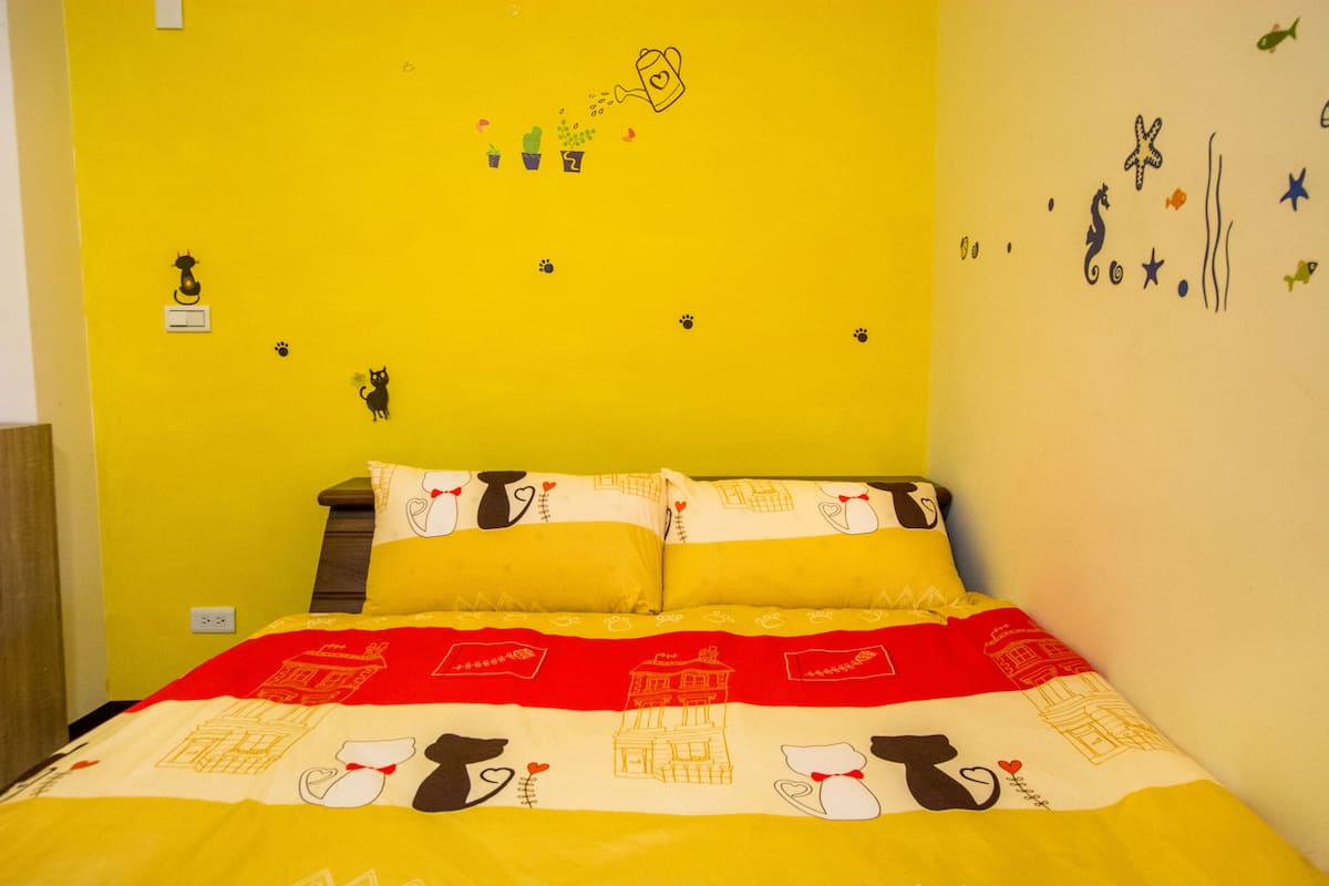 Basic Double Room | Desk, blackout curtains, free WiFi, bed sheets