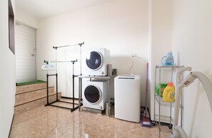 Basic Apartment | Laundry - Murano Minka 102 (Yomitan)