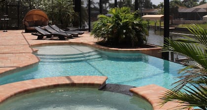 VILLA KAPALUA - south facing with direct access to the Gulf of Mexico