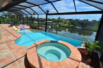 VILLA KAPALUA - south facing with direct access to the Gulf of Mexico