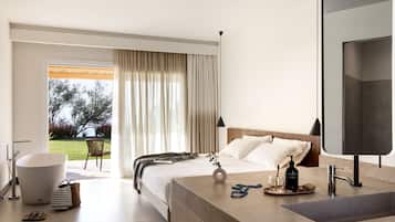 Armacera Suite | Minibar, in-room safe, desk, laptop workspace