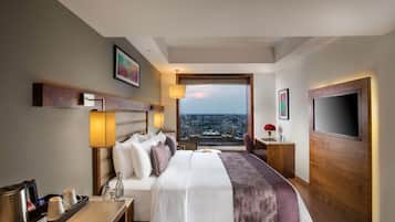 Minibar, in-room safe, soundproofing, iron/ironing board