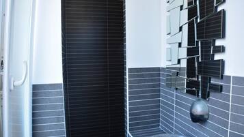 Double Room | Bilik Mandi | Pancuran mandi, hulu semburan mandi hujan