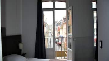 Quarto casal | Wi-Fi de cortesia, roupa de cama
