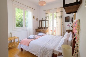 Casa tradicional, vista para o mar | 4 quartos, escrivaninha, ferros/tábuas de passar roupa, berços grátis