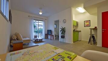 In-room safe, individually furnished, laptop workspace, soundproofing