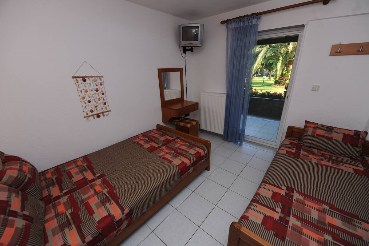 Studio, 2 lits une place | Draps fournis