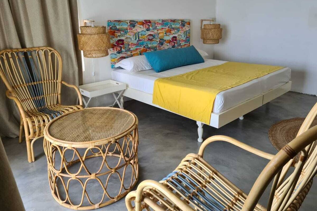 슈피리어 더블룸, 해변 전망 | 책상, 방음 설비, 무료 유아용 침대, 침대 시트