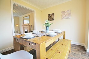 House, Multiple Beds, Non Smoking, River View | In-room dining - 3 Bedroom Holiday Home With River Views (Frodsham)