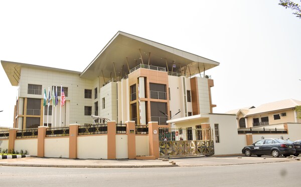Qualibest Grand Hotels - Abudża