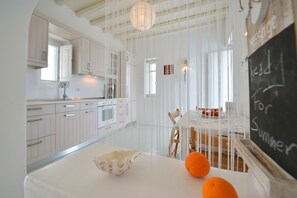 Villa, 3 Bedrooms, Private Pool | Private kitchen