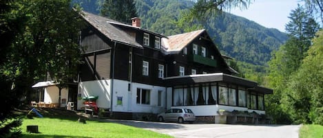 Façade de lâhĂ©bergement