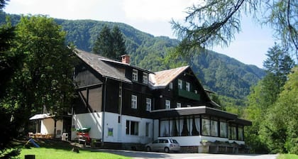 Hostel pod Voglom