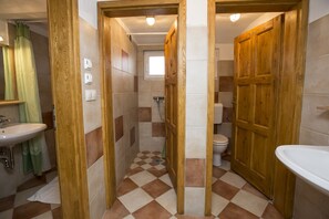 Cottage, Mountain View | Bathroom | Shower, free toiletries, hair dryer, towels - Cottage Suha (Bohinj)