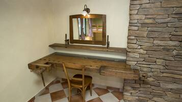 Cottage, Mountain View | Room amenity