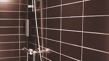 Habitación con 2 camas individuales | Ducha del cuarto de baño