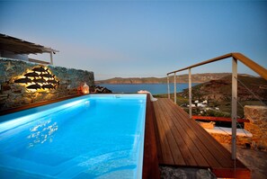 Private pool