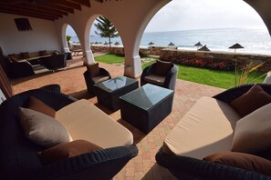 Villa, 3 habitaciones, vista al mar | Terraza o patio