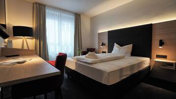 Business Apartment | Individually furnished, desk, blackout drapes, soundproofing