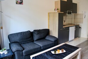 Flat-screen TV - MyCityLofts - Heemskerk Apartments (Rotterdam)